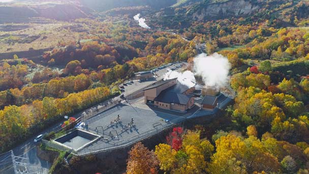 松尾八幡平地熱発電所(八幡平市) 写真提供:岩手地熱株式会社