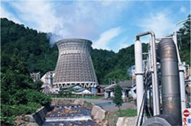 松尾八幡平地熱発電所(八幡平市) 写真提供:岩手地熱株式会社